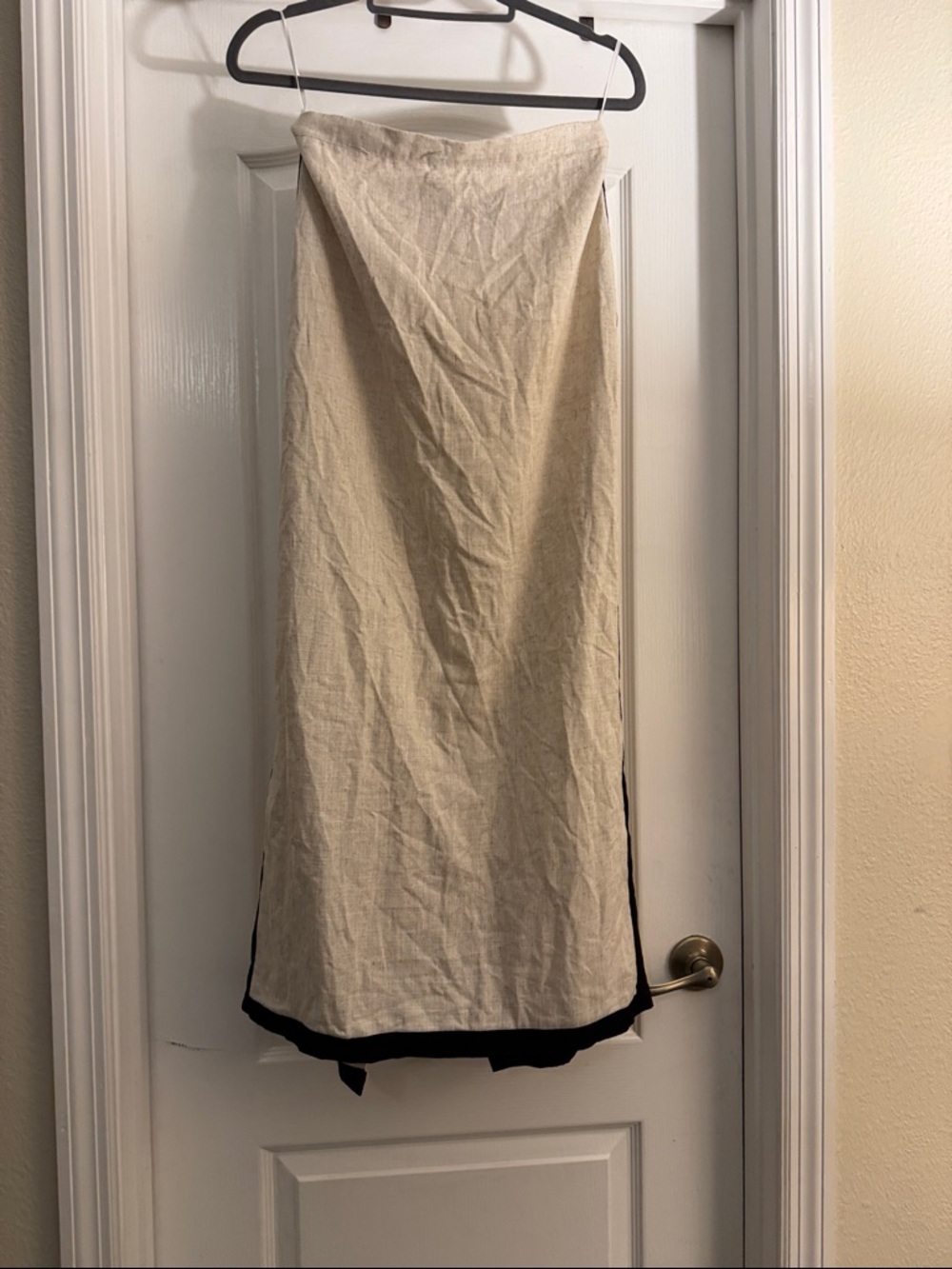 Anthropologie- Paper Heart Neutral Beige linen blend Maxi Skirt with Black Trim - Picture 4 of 11